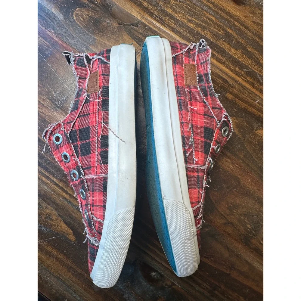 Blowfish Malibu Red Black Plaid Distressed Slip On Sneakers Womens Low Top Shoes